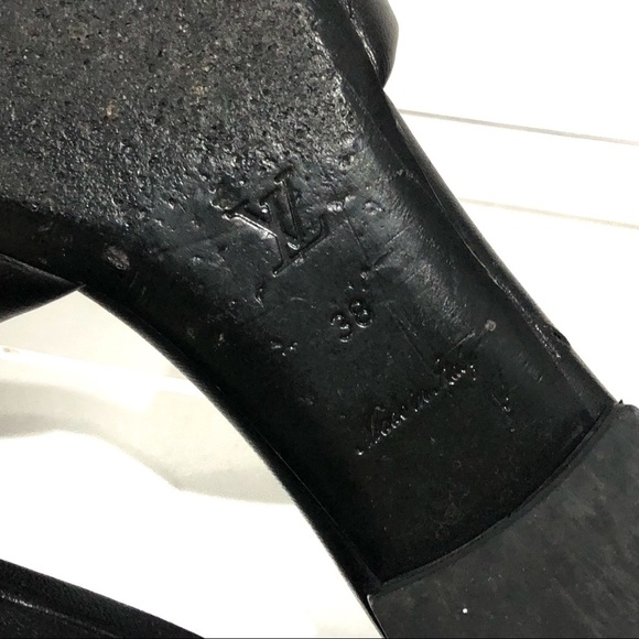 Authentic Louis Vuitton Monogram Leather Revival Flat Slide Mules 38 - Picture 13 of 13